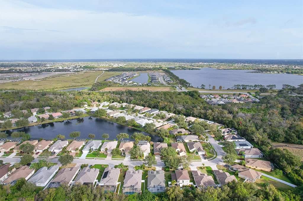Carlyle at Palm AiIre Homes in Sarasota. FL