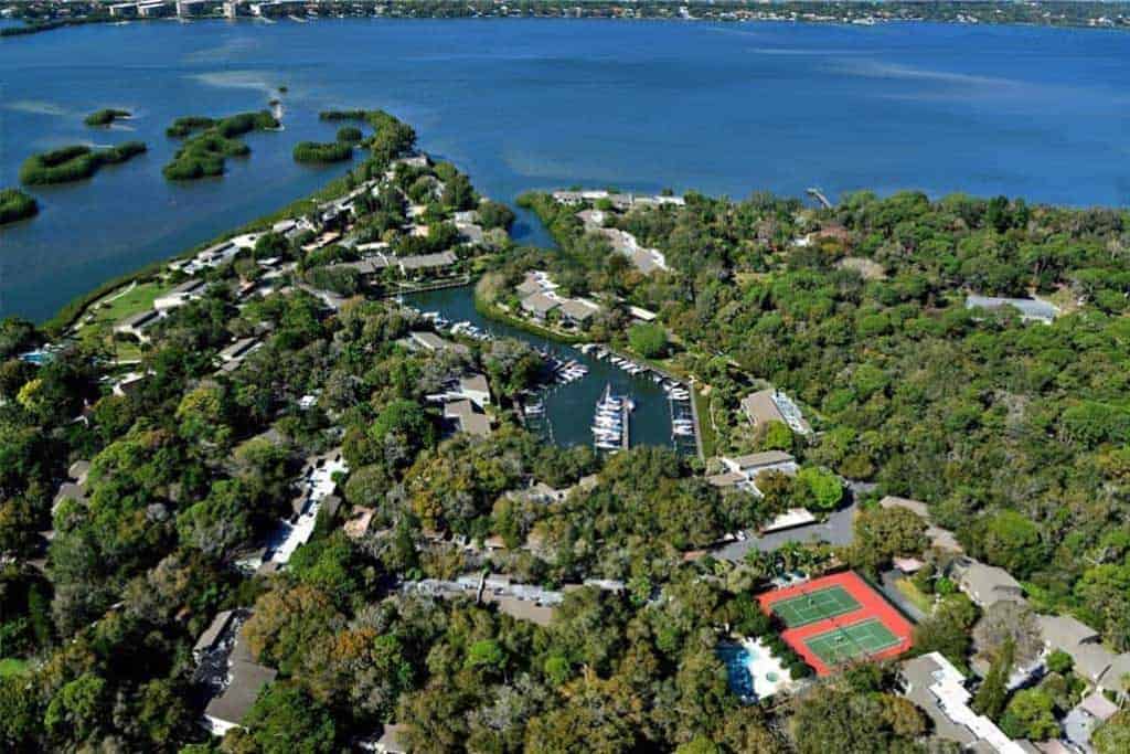 Pelican Cove Condos For Sale in Sarasota, FL