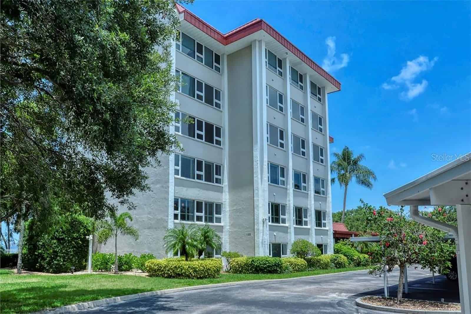 Bays Bluff Condos For Sale in Downtown Sarasota, FL.