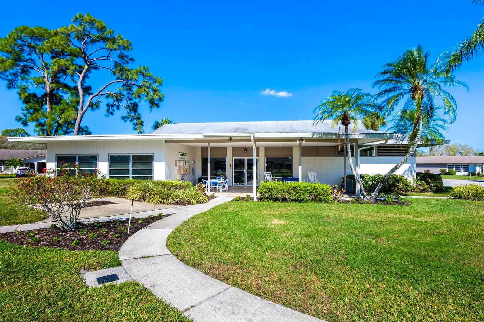 Forest Pines Condos For Sale | Sarasota, FL