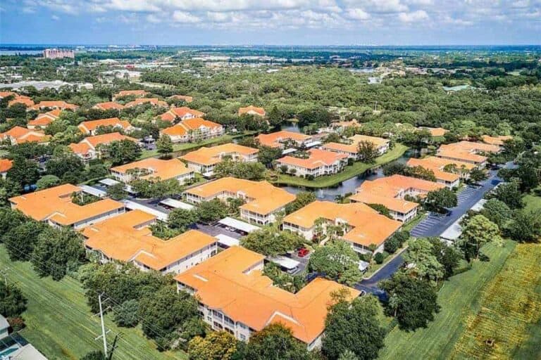 Plaza De Flores Condos For Sale in Palmer Ranch Sarasota, FL