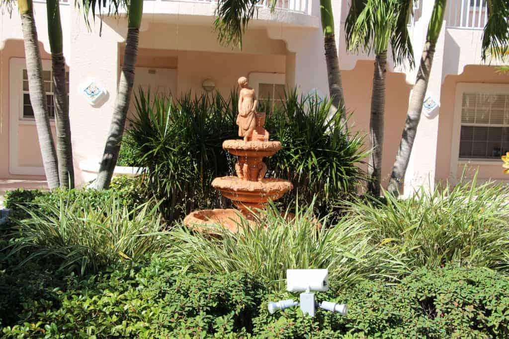 Plaza De Flores Condos For Sale in Palmer Ranch Sarasota, FL
