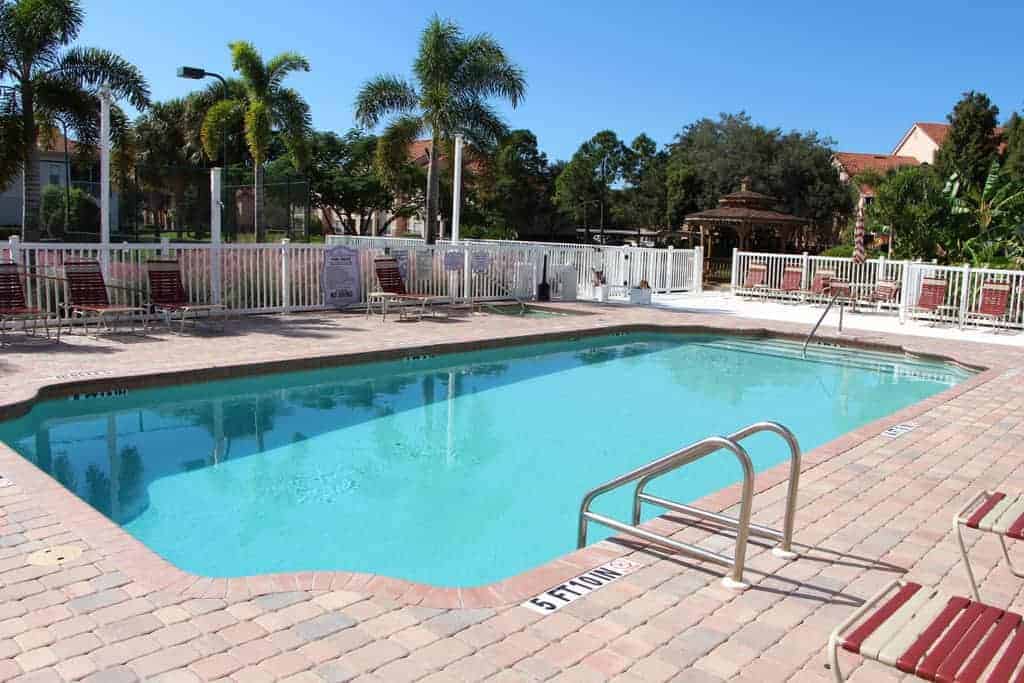 Plaza De Flores Condos For Sale in Palmer Ranch Sarasota, FL