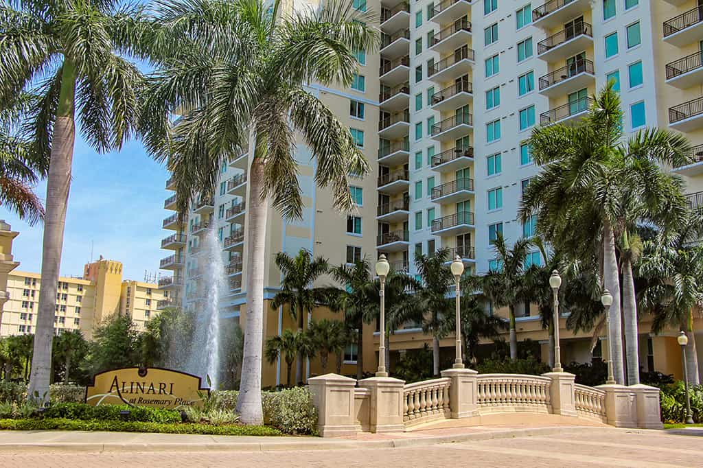 Alinari Condos For Sale in Downtown Sarasota, FL - Entrance