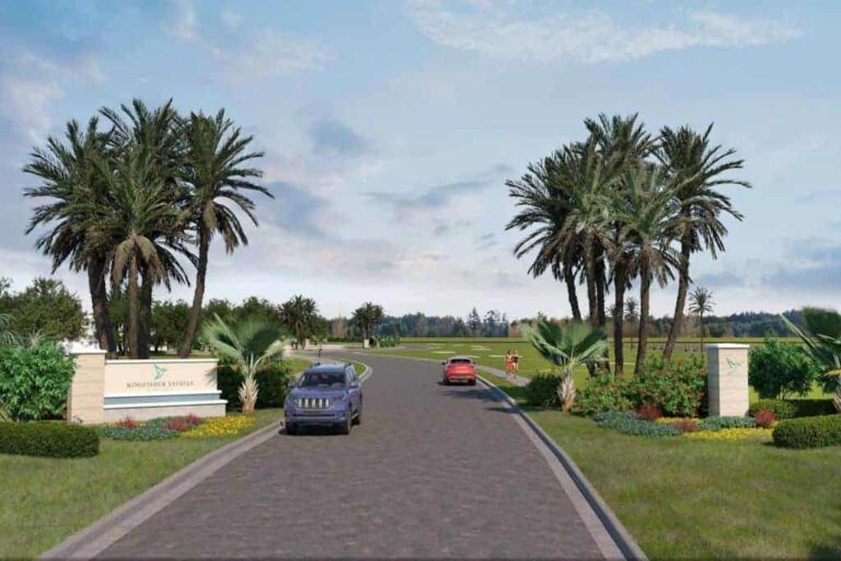 Kingfisher Estates Homes in Waterside in Lakewood Ranch, FL. - Entrance