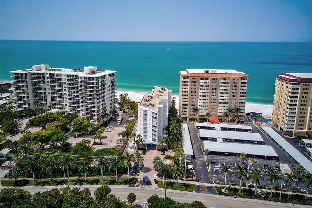 Lido Harbour Towers Condos in Sarasota, FL - Aerial