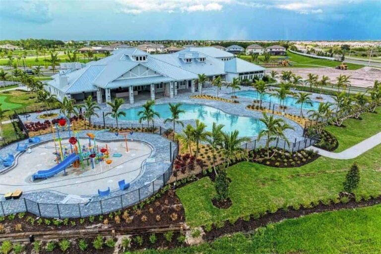 Lorraine Lakes Homes in Lakewood Ranch, FL - Amenities Aerial