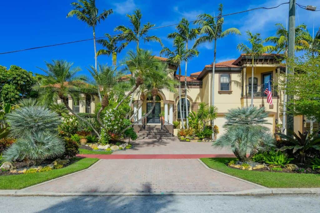 113 Fillmore Drive Sarasota, FL