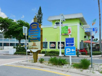 Bradenton Beach FL. Homes - Bridge Street