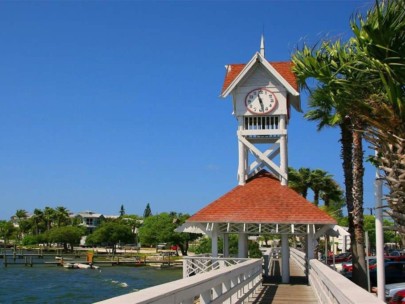 Bradenton Beach FL. Homes - Pier