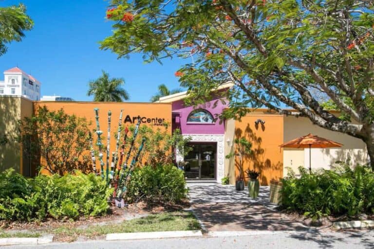 Bradenton homes in Bradenton, FL. - Art Center