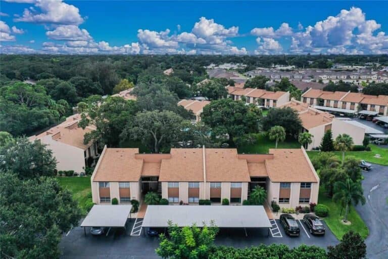 Forest Lakes Condos For Sale in Sarasota, FL.