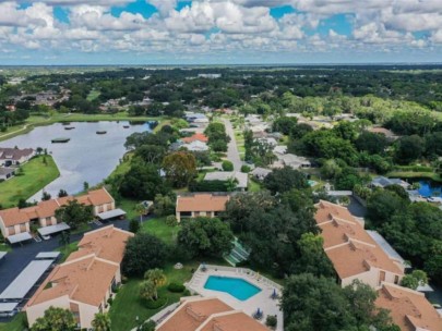 Forest Lakes Condos in Sarasota, FL. - Aerial View