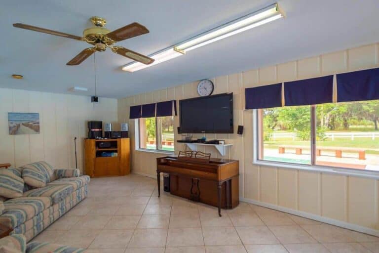 Glen Oaks Garden Condos in Sarasota, FL. - Clubhouse