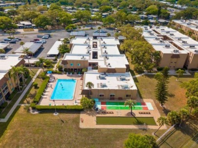 Glen Oaks Garden Condos in Sarasota, FL. - Aerial View