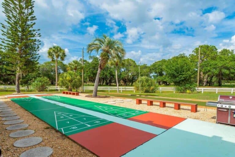 Glen Oaks Garden Condos in Sarasota, FL. - Shuffleboard