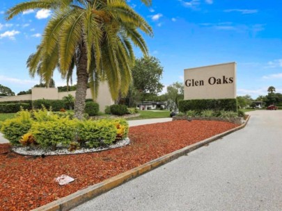 Glen Oaks Ridge Condos in Sarasota, FL. - Exterior Sign