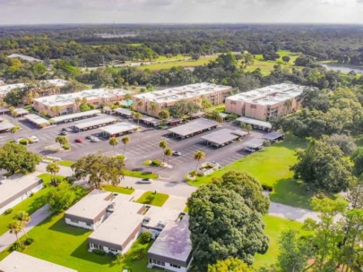 Glen Oaks Ridge Condos in Sarasota, FL. - Aerial View