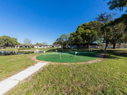 Glen Oaks Ridge Condos in Sarasota, FL. - Putting Green