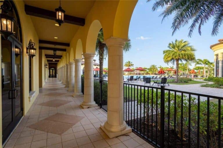 Gran Paradiso Condos in Venice, FL. - Clubhouse Walkway
