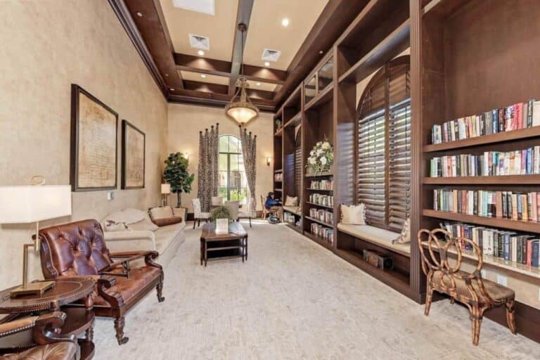 Gran Paradiso Condos in Venice, FL. - Library