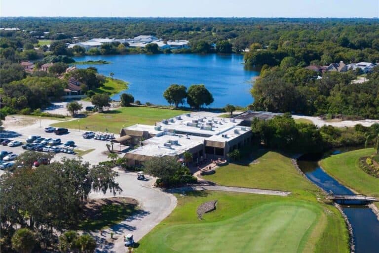 Hammocks Condos in Sarasota, FL. - Clubhouse
