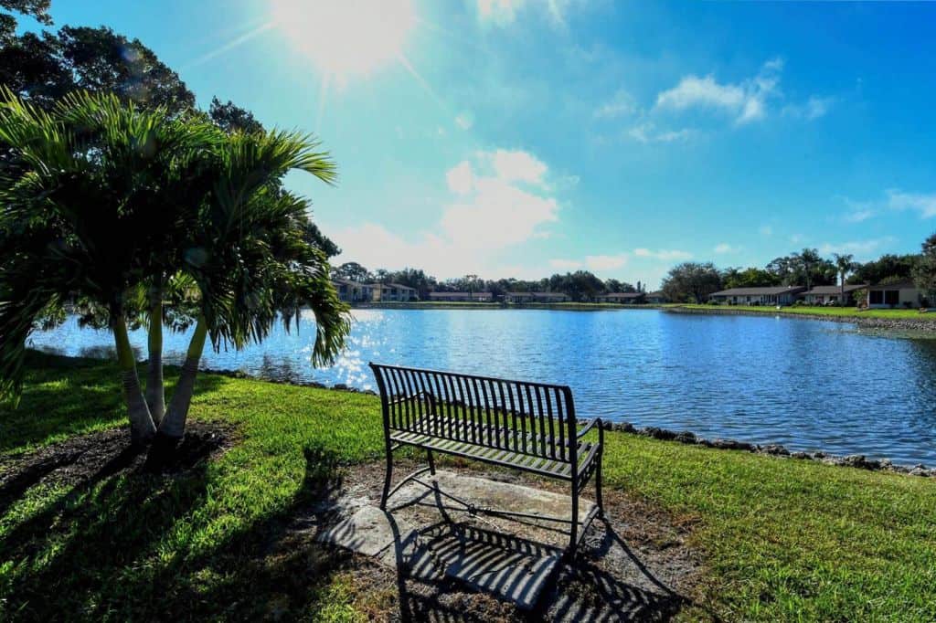 Lake Tippecanoe Condos in Sarasota, FL. - Lake View