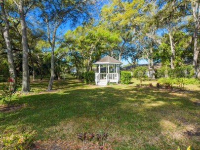 Oakhurst Condos in Sarasota, FL. - Gazebo