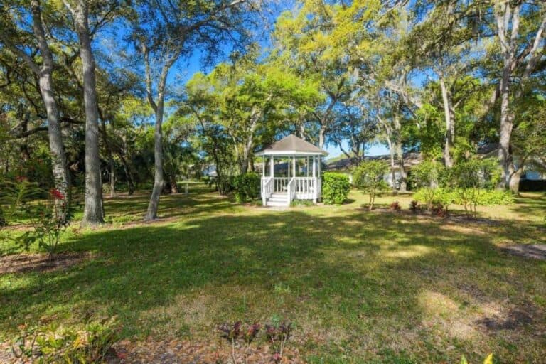 Oakhurst Condos in Sarasota, FL. - Gazebo