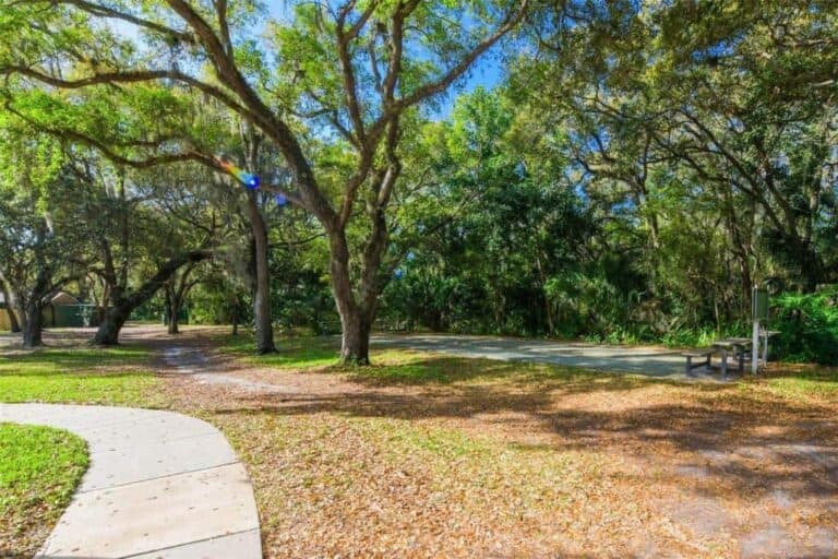 Oakhurst Condos in Sarasota, FL. - Walkway