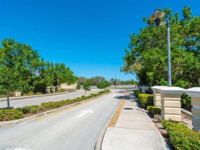 Rolling Green Condos in Sarasota, FL. - Entrance