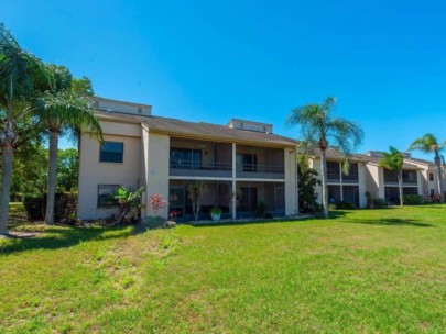 Rolling Green Condos For Sale in Sarasota, FL.