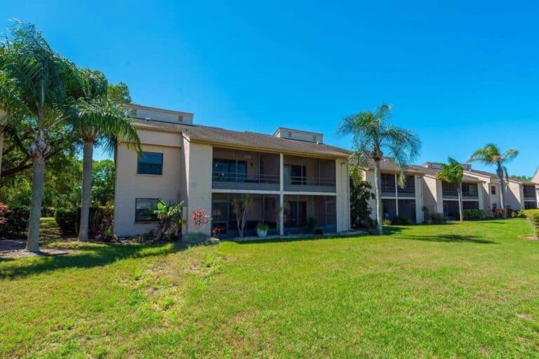 Rolling Green Condos For Sale in Sarasota, FL.