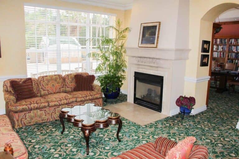 Sarasota Bay Club Condos - Sitting Room
