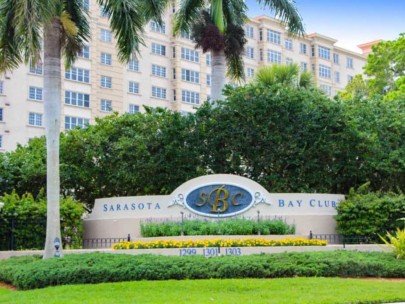 Sarasota Bay Club Condos - Entrance Sign