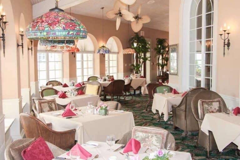 Sarasota Bay Club Condos - Dining Room