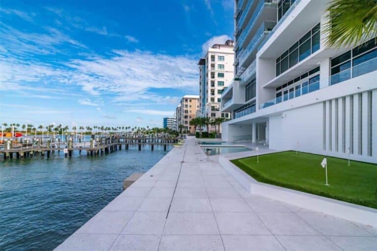 Aqua Condos in Downtown Sarasota, FL. - Provate Boat Slips