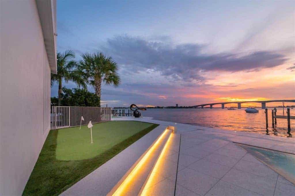 Aqua Condos in Downtown Sarasota, FL. - Putting Green