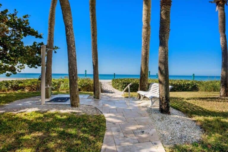 Aquarius Club Condos in Longboat Key, FL. - Beach Path
