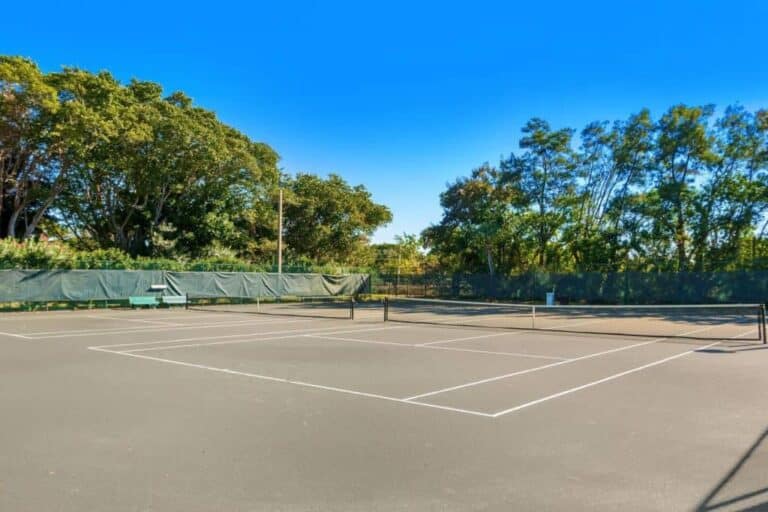 Aquarius Club Condos in Longboat Key, FL. - Tennis Court