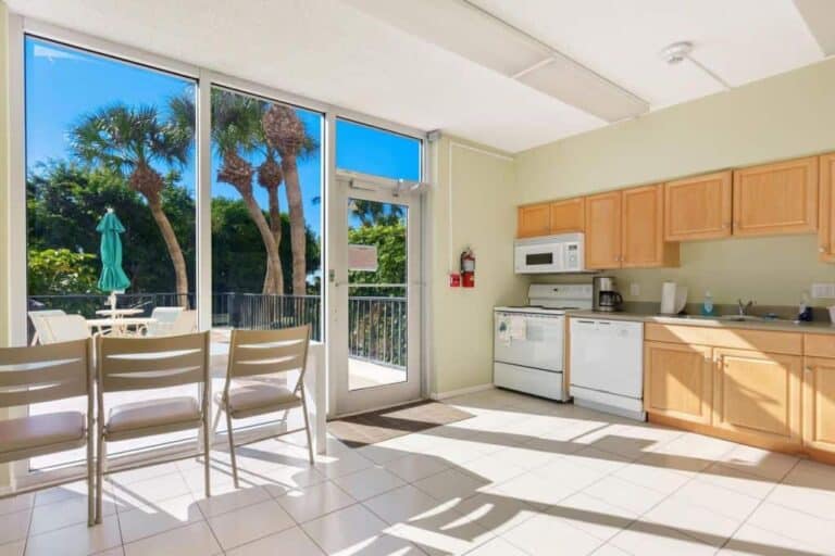 Aquarius Club Condos in Longboat Key, FL. - Kitchen Area