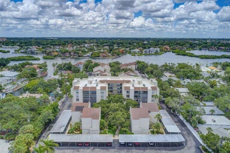 Bay Oaks Condos in Siesta Key, FL. - Aerial