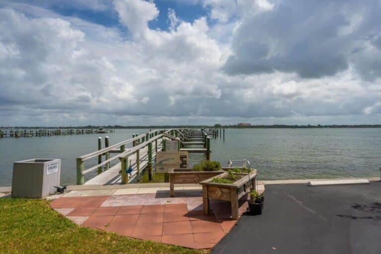 Bay Tree Club Condos in Siesta Key, FL. - Dock Slip