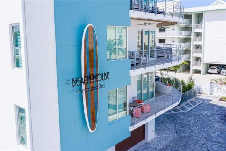 Beach House Residences in Siesta Key, FL. - Entrance Sign