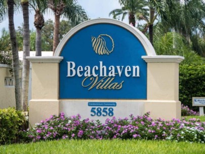 Beachaven Condos in Siesta Key, FL. - Pool