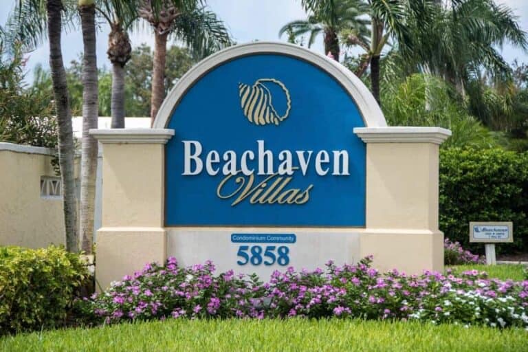 Beachaven Condos in Siesta Key, FL. - Pool