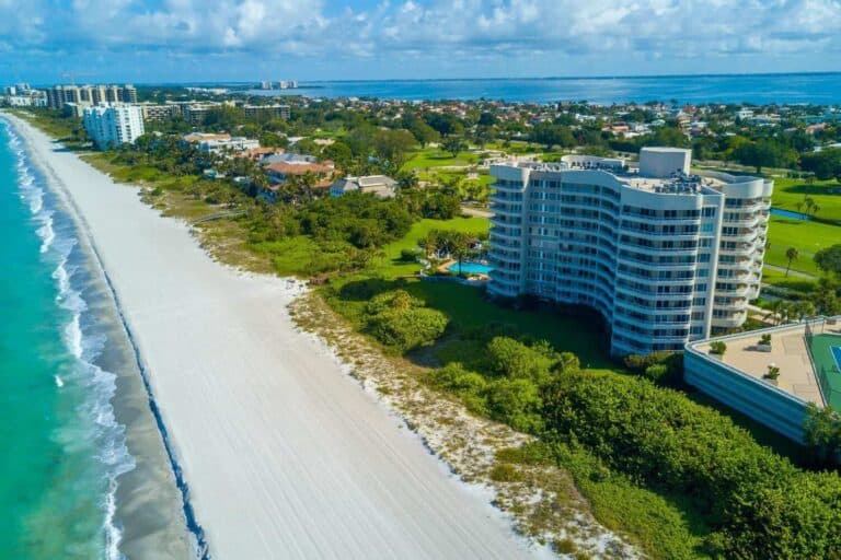 Beaches Condos For Sale in Longboat Key, FL.