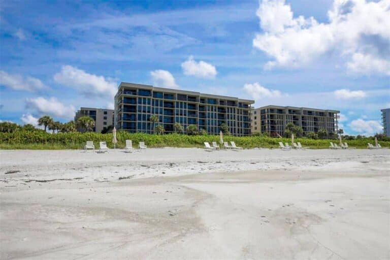 Beachplace Condos in Longboat Key, FL. - Beachfront