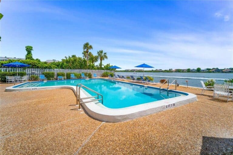Boca Siesta Condos in Siesta Key, FL. - Pool
