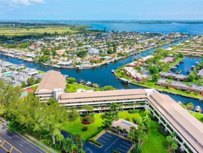 Bradenton FL. Condos - Aerial View